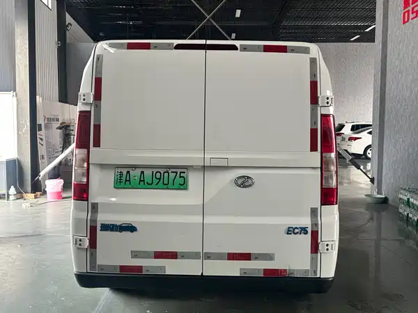 Ruichi EC75 2024