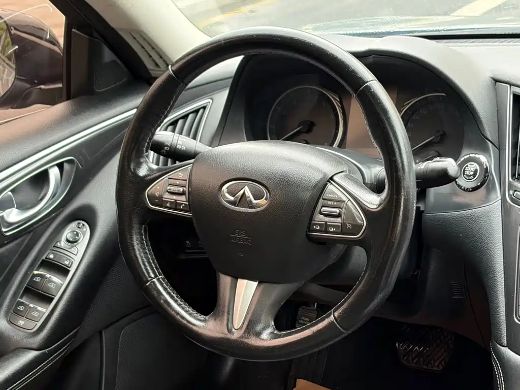 Infiniti Q50 2016 — фото 19