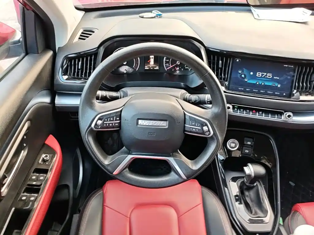 Haval H2s 2018 — фото 11