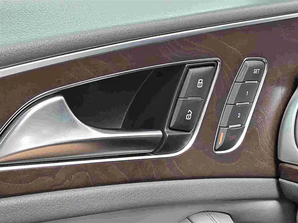 Audi A6L 2013 — фото 42