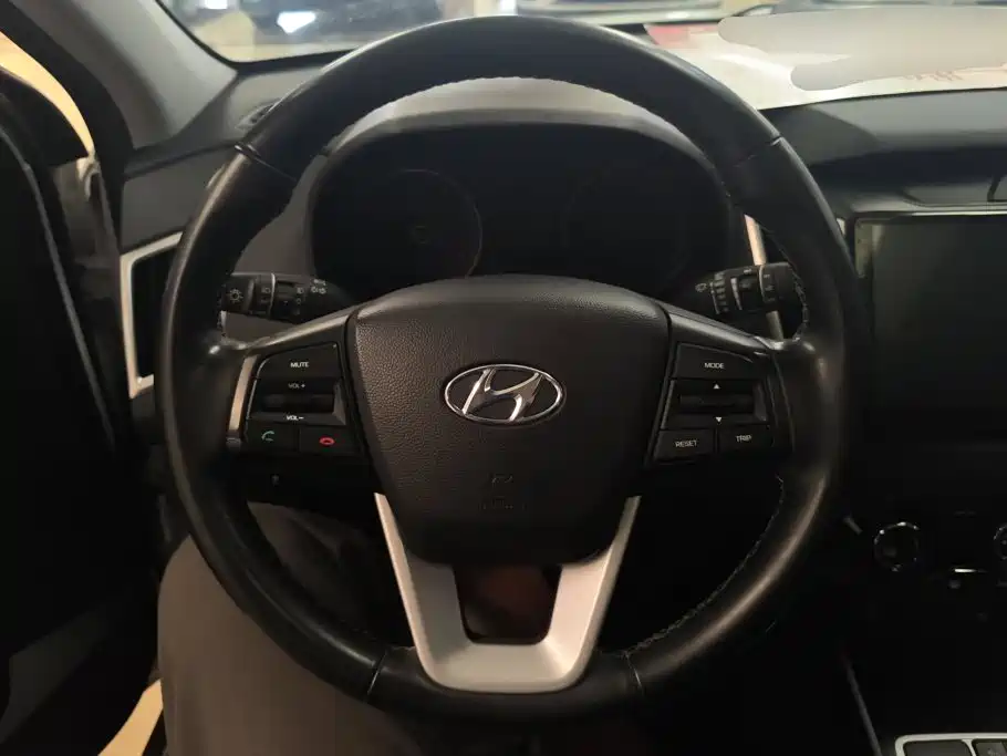 Hyundai ix25 2019 — фото 15