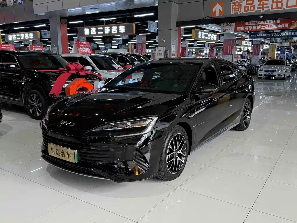 BYD Seal 07 DM-i 2025 — фото 1