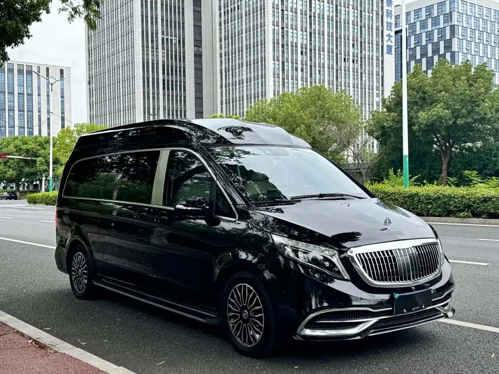 Mercedes-Benz V-Class 2022 — фото 3