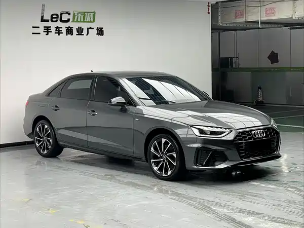 Audi A4L 2023