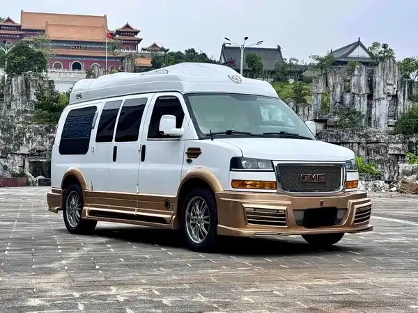 GMC SAVANA 2013