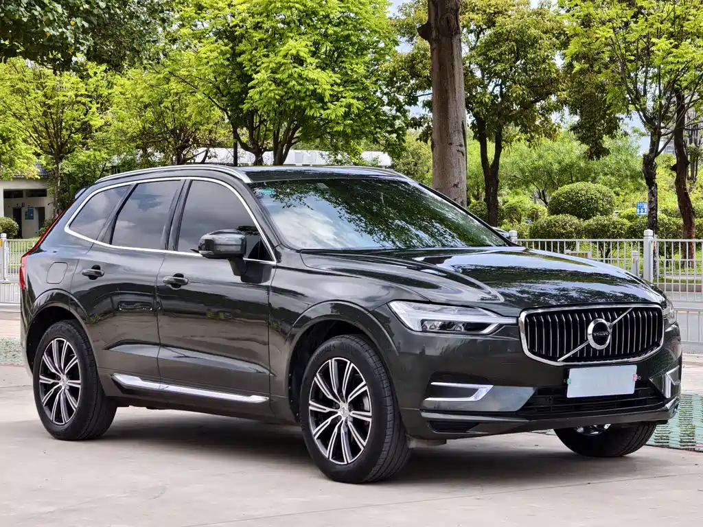 Volvo XC60 2019 — фото 3