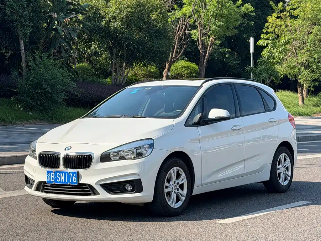 BMW 2 Series Station Wagon 2015 — фото 3