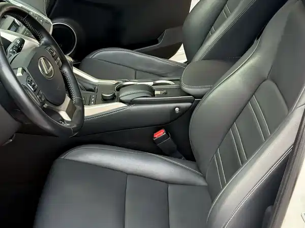 Lexus NX 2016