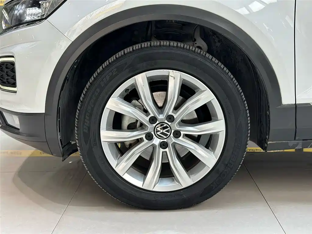 Volkswagen T-Roc 2021 — фото 9