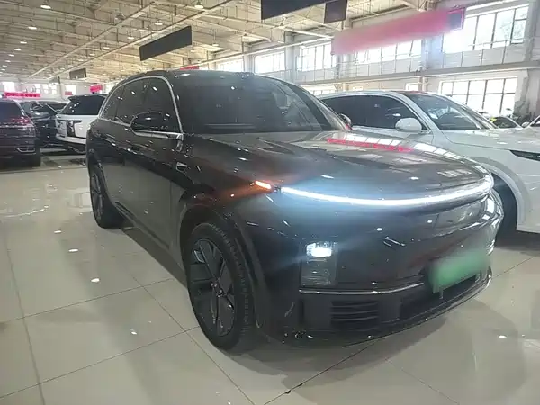 Li Auto L7 2025