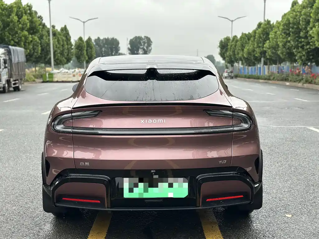 Xiaomi YU7 2025 — фото 2