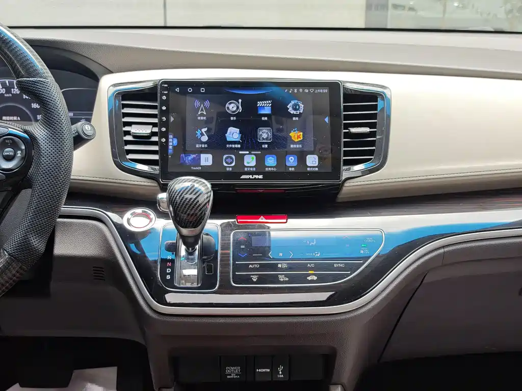 Honda Odyssey 2018 — фото 12