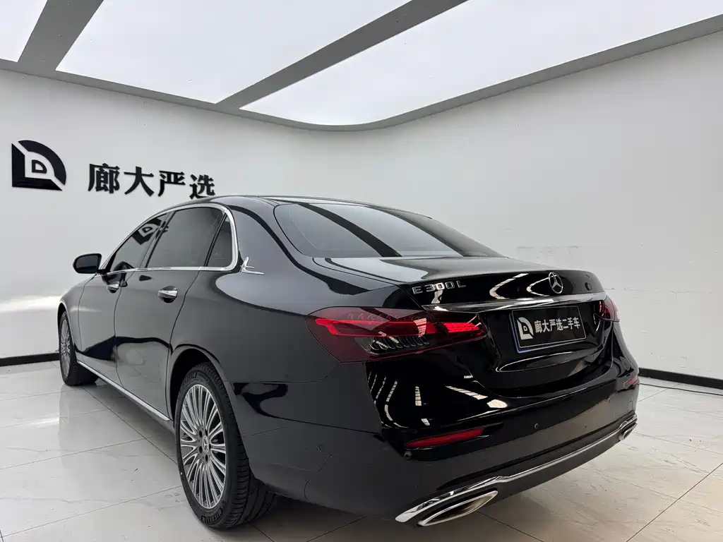Mercedes-Benz E-Class 2023 — фото 5