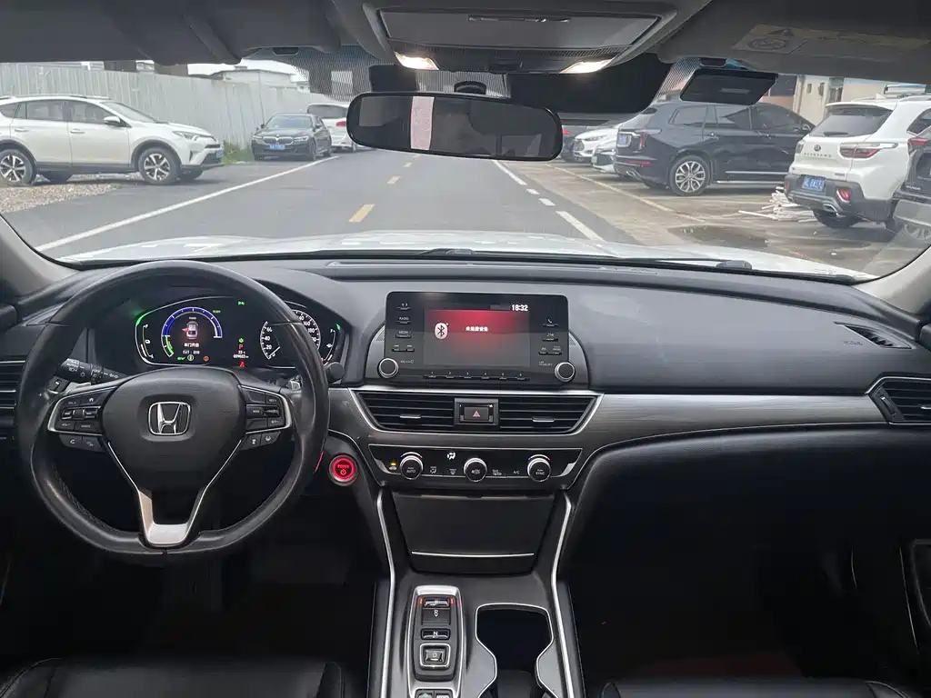 Honda Accord 2020 — фото 12