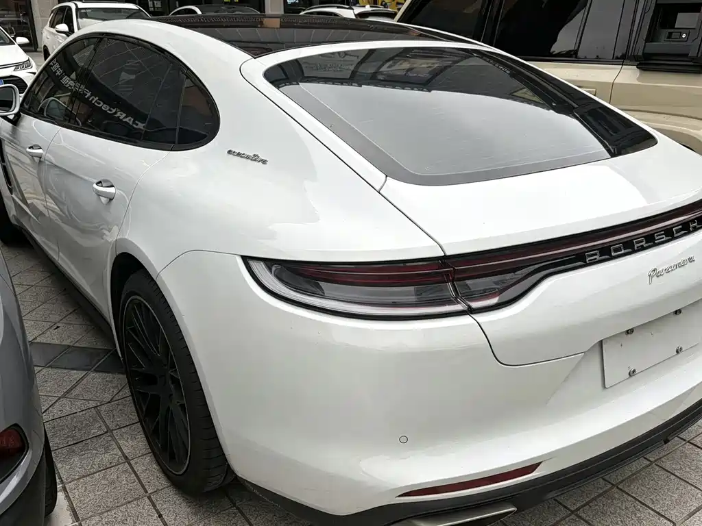 Porsche Panamera 2021 — фото 2