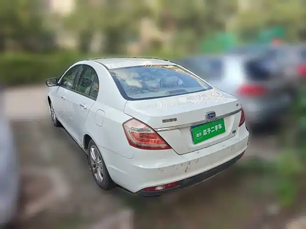 Geely Emgrand 2015