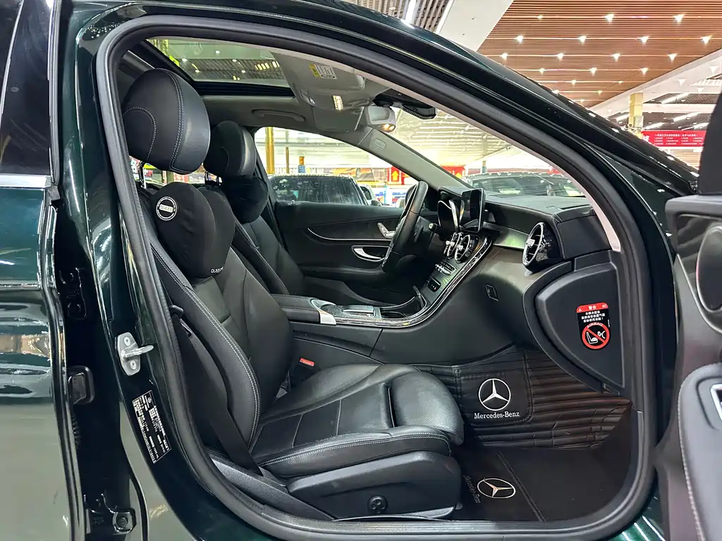 Mercedes-Benz C-Class 2019 — фото 13
