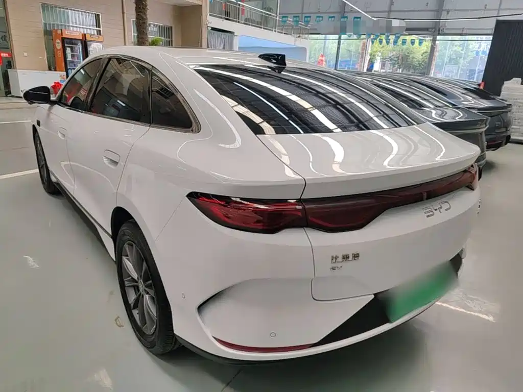 BYD Qin L 2025 — фото 5