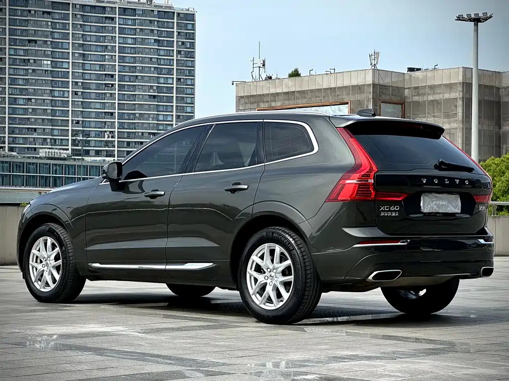 Volvo XC60 2020 — фото 7