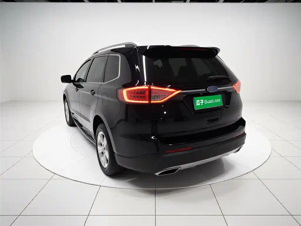 Ford Edge 2015 — фото 5