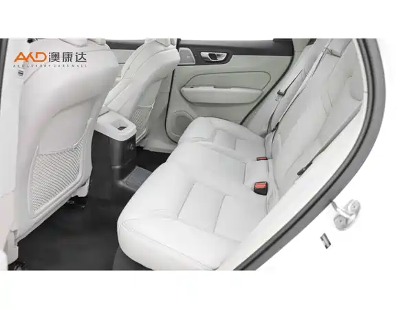 Volvo XC60 Plug-In Hybrid 2024