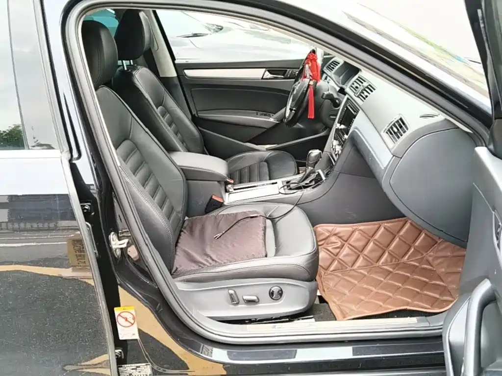 Volkswagen Passat 2015 — фото 25