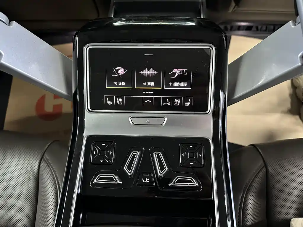 Audi A8 2020 — фото 15
