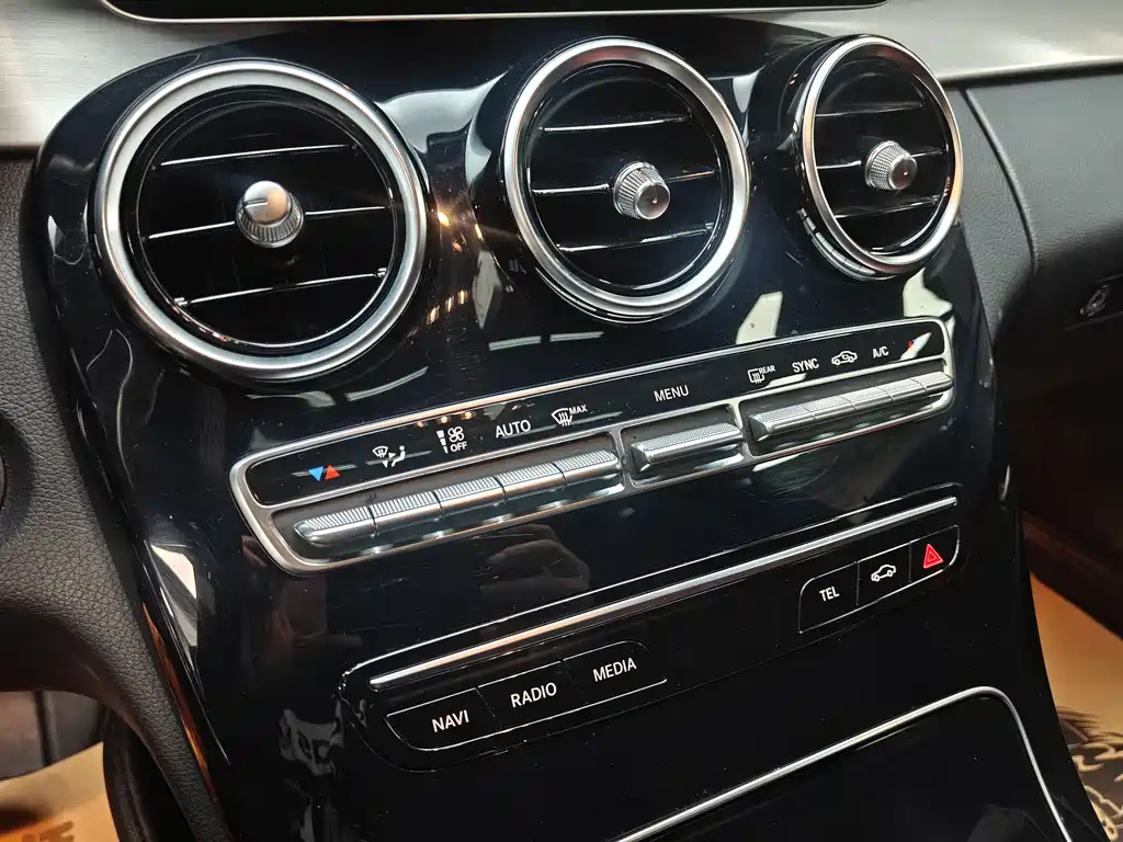 Mercedes-Benz C-Class 2020 — фото 10