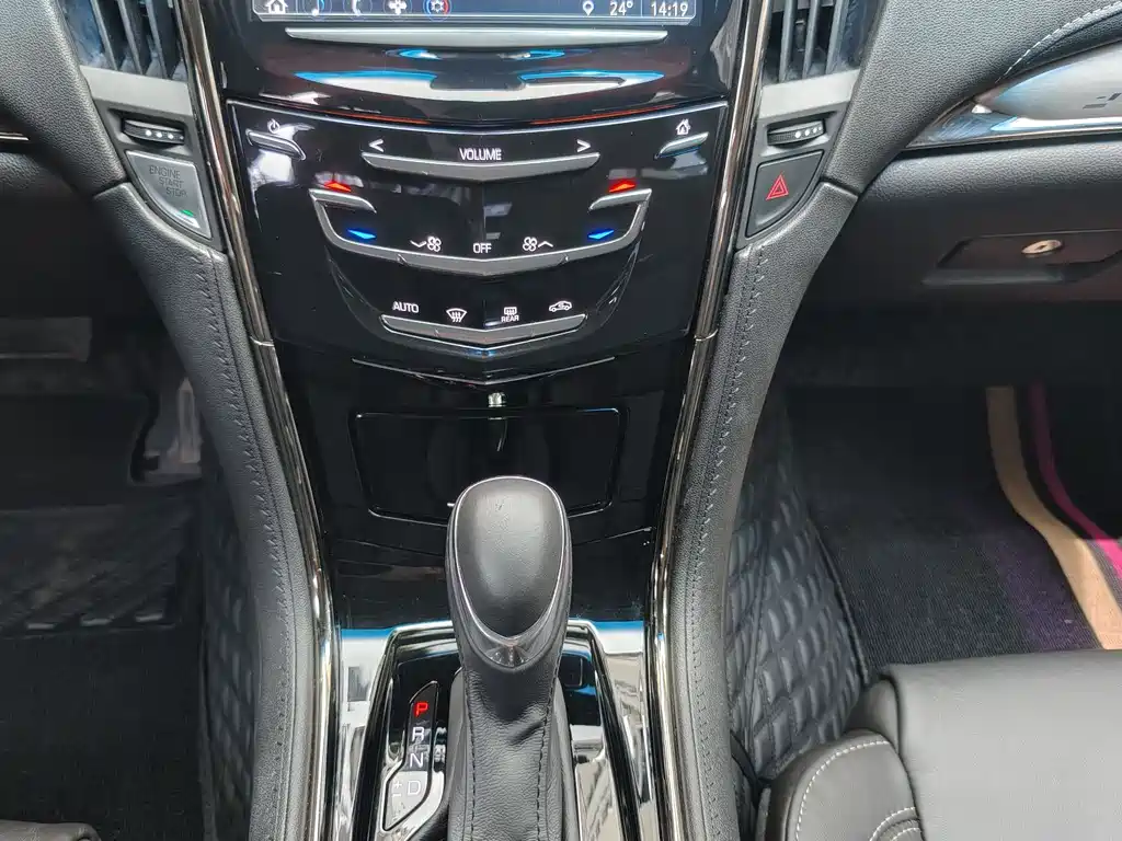 Cadillac ATS-L 2018 — фото 10