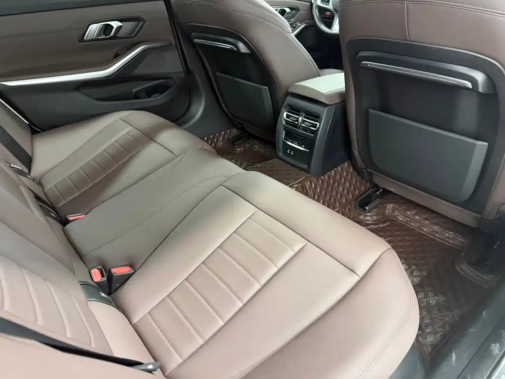 BMW 3 Series 2021 — фото 15