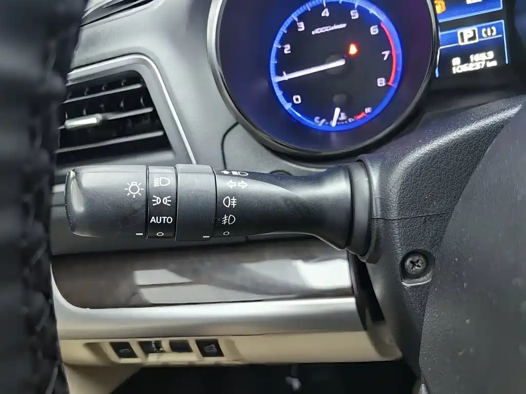 Subaru Outback 2015 — фото 21