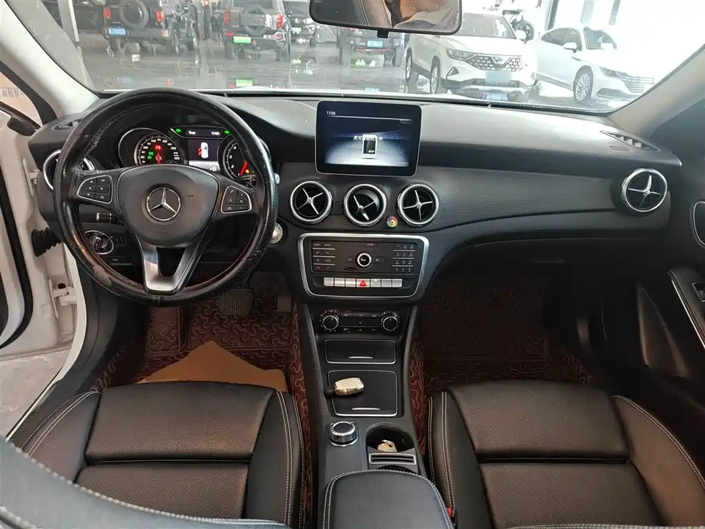 Mercedes-Benz GLA 2018 — фото 10