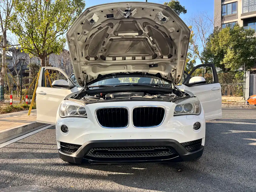 BMW X1 2013 — фото 26