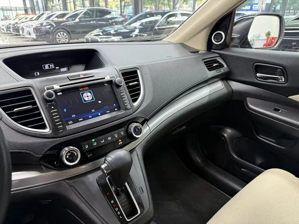 Honda CR-V 2015 — фото 17