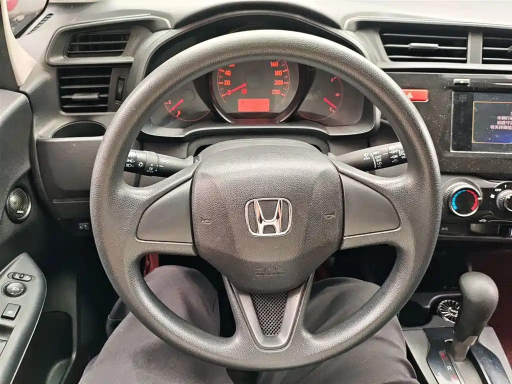 Honda Fit 2016 — фото 11