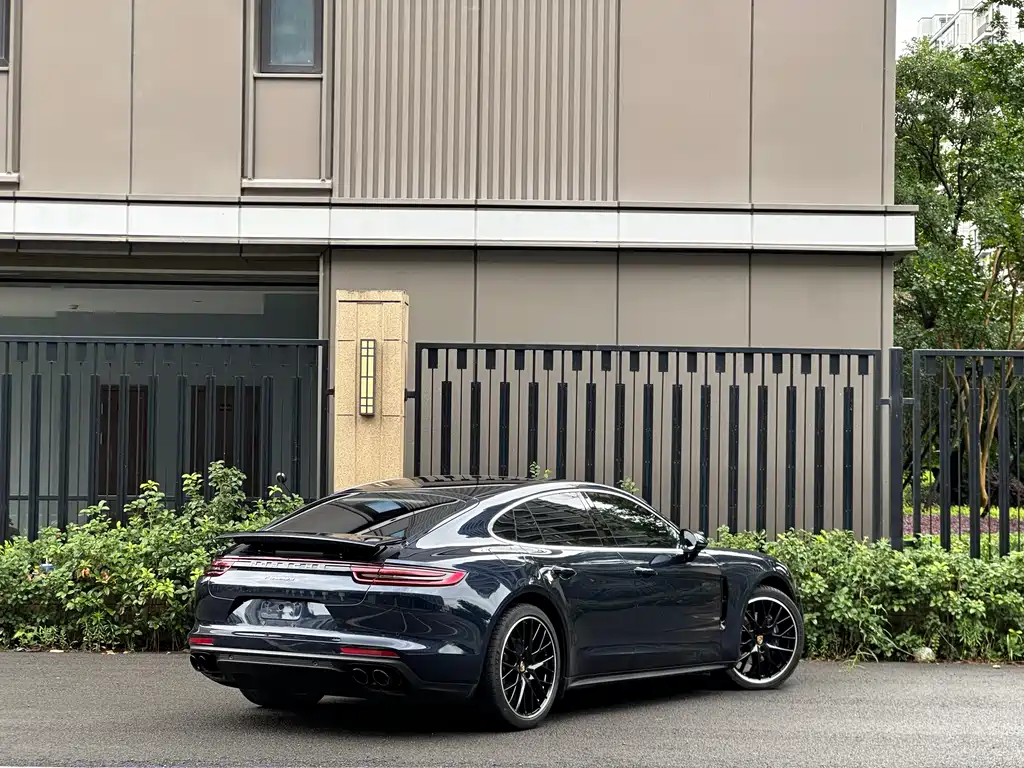 Porsche Panamera 2020 — фото 4