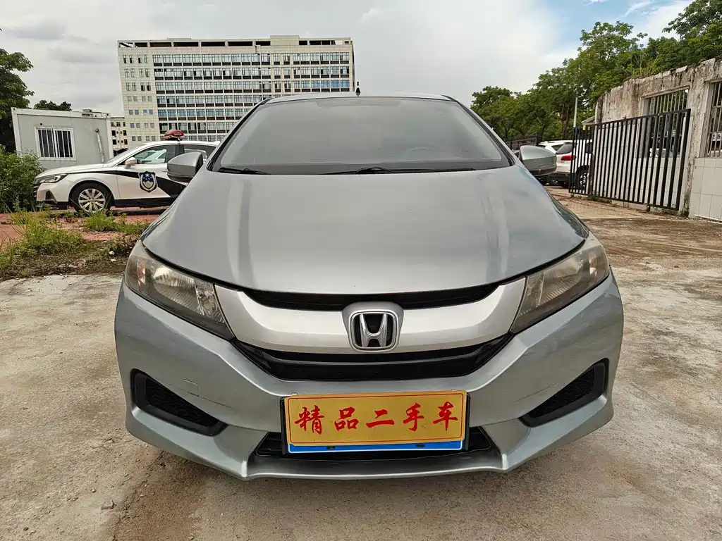 Honda City 2015 — фото 1