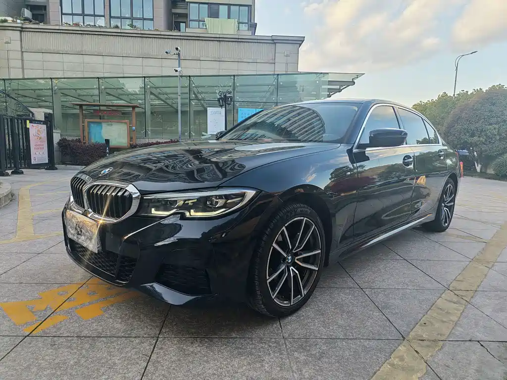 BMW 3 Series 2022