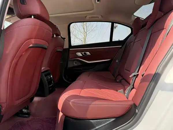 BMW 3 Series 2025