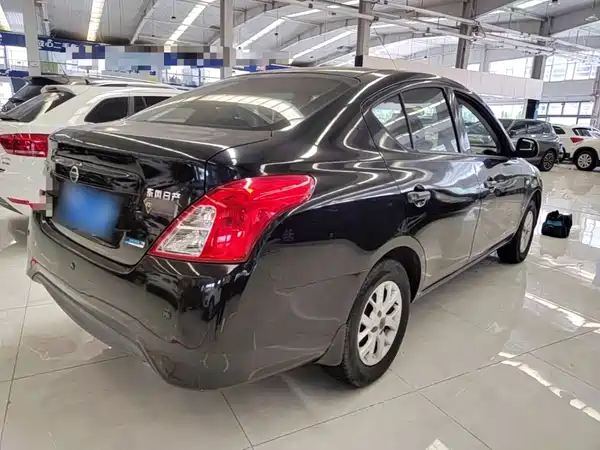 Nissan Sunny 2016