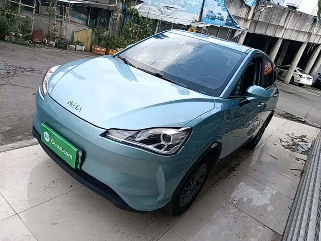 Neta V 2022