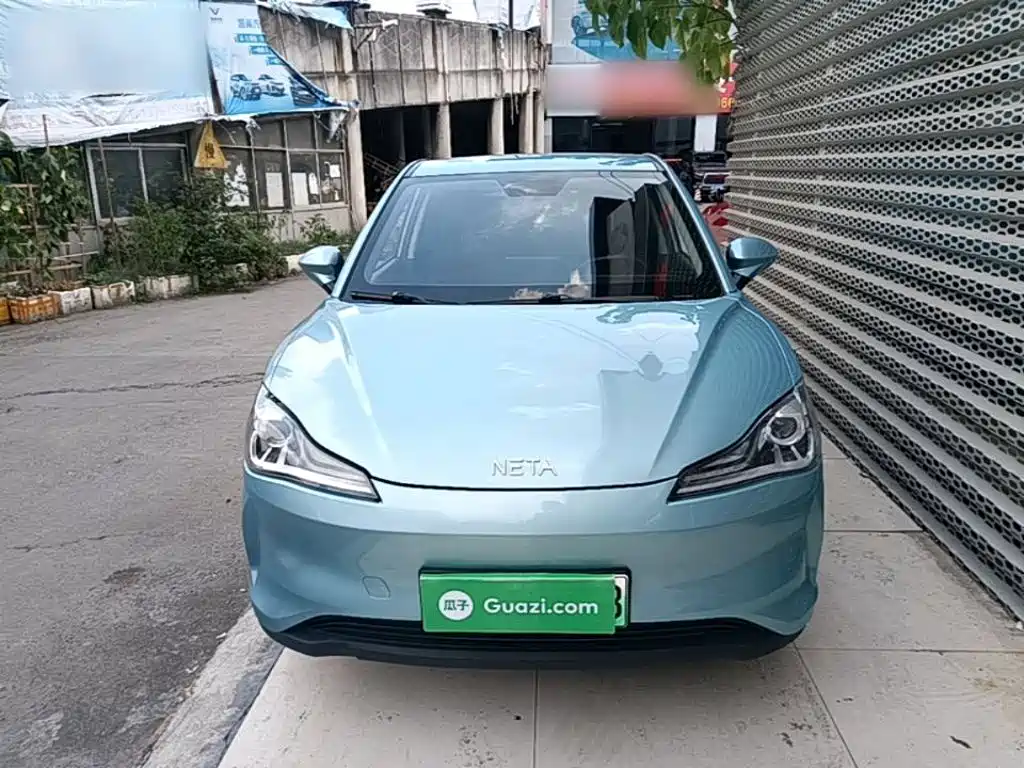 Neta V 2022