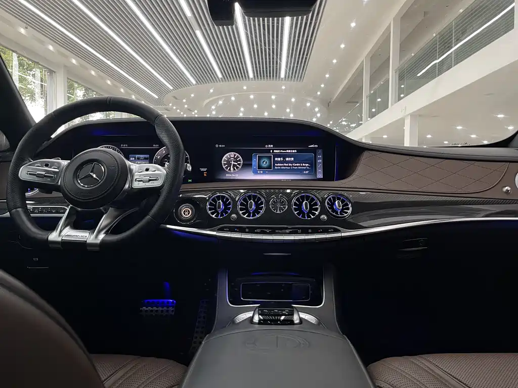 Mercedes-Benz S-Class AMG 2019 — фото 24
