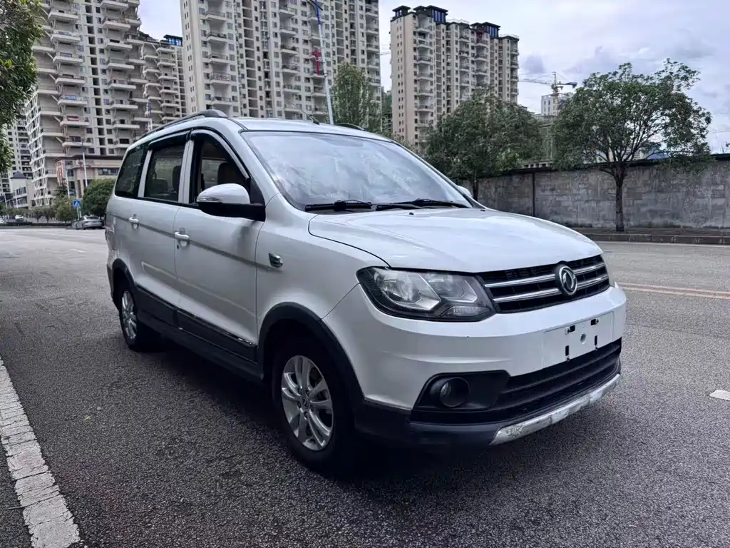 Dongfeng Fengguang 360 2015 — фото 2