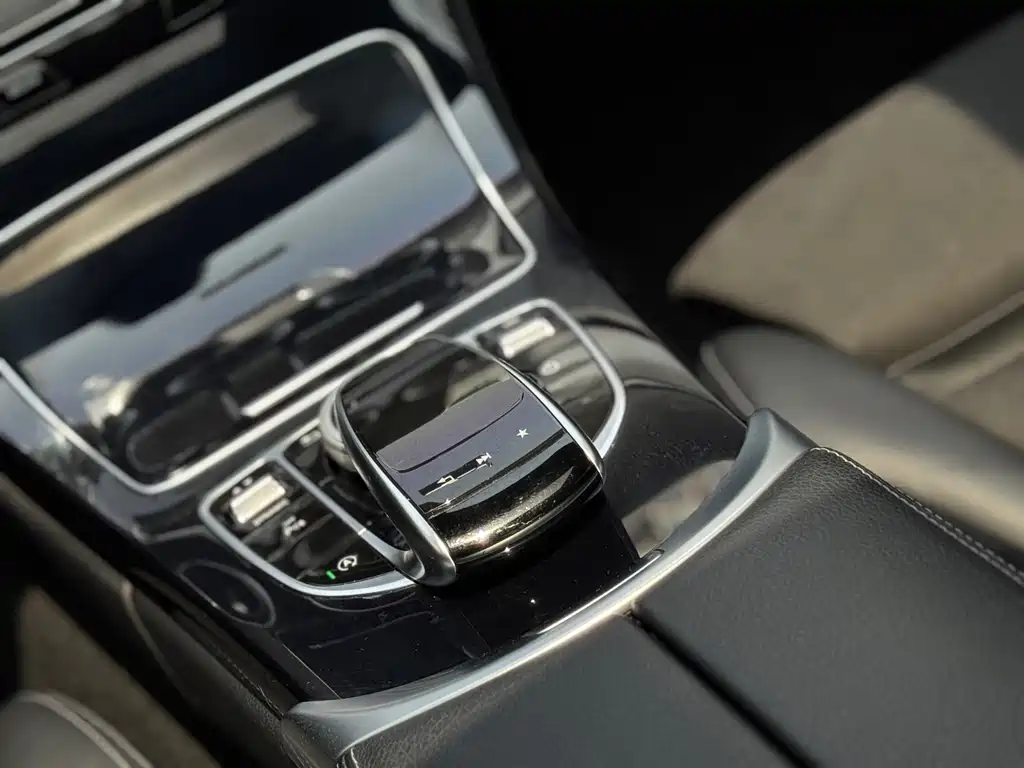Mercedes-Benz C-Class 2017 — фото 14