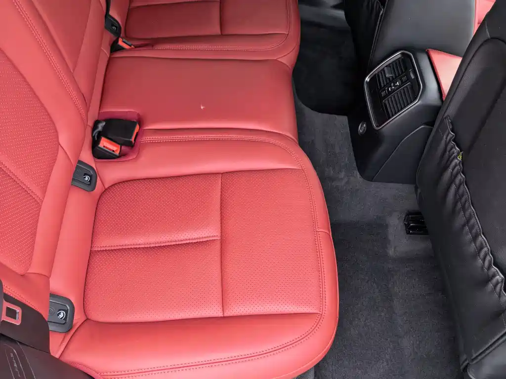 Porsche Macan 2019 — фото 15