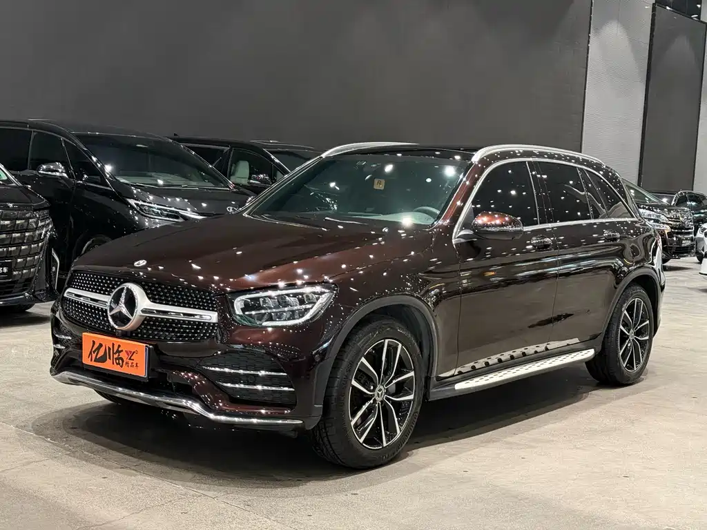 Mercedes-Benz GLC 2021 — фото 1