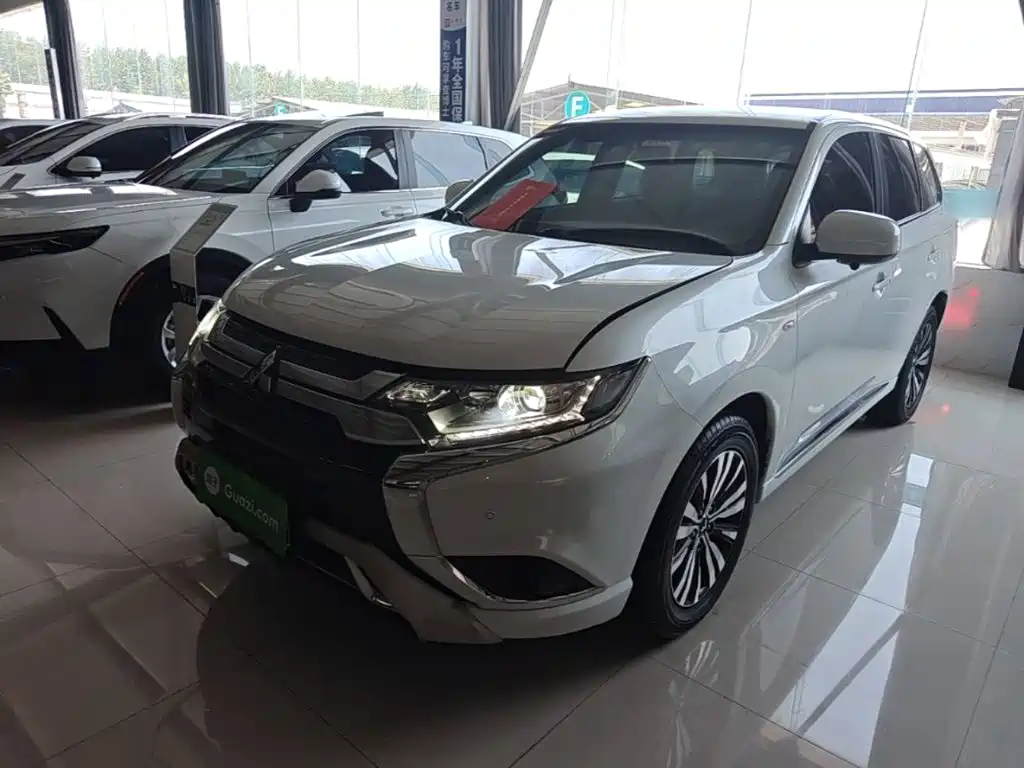 Mitsubishi Outlander 2022