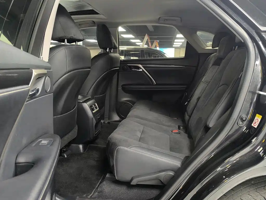 Lexus RX 2019 — фото 10