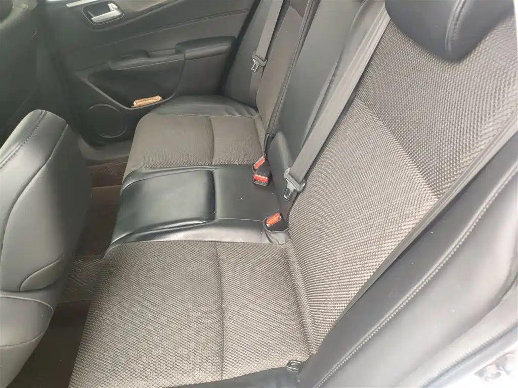 Honda Jade 2018 — фото 17